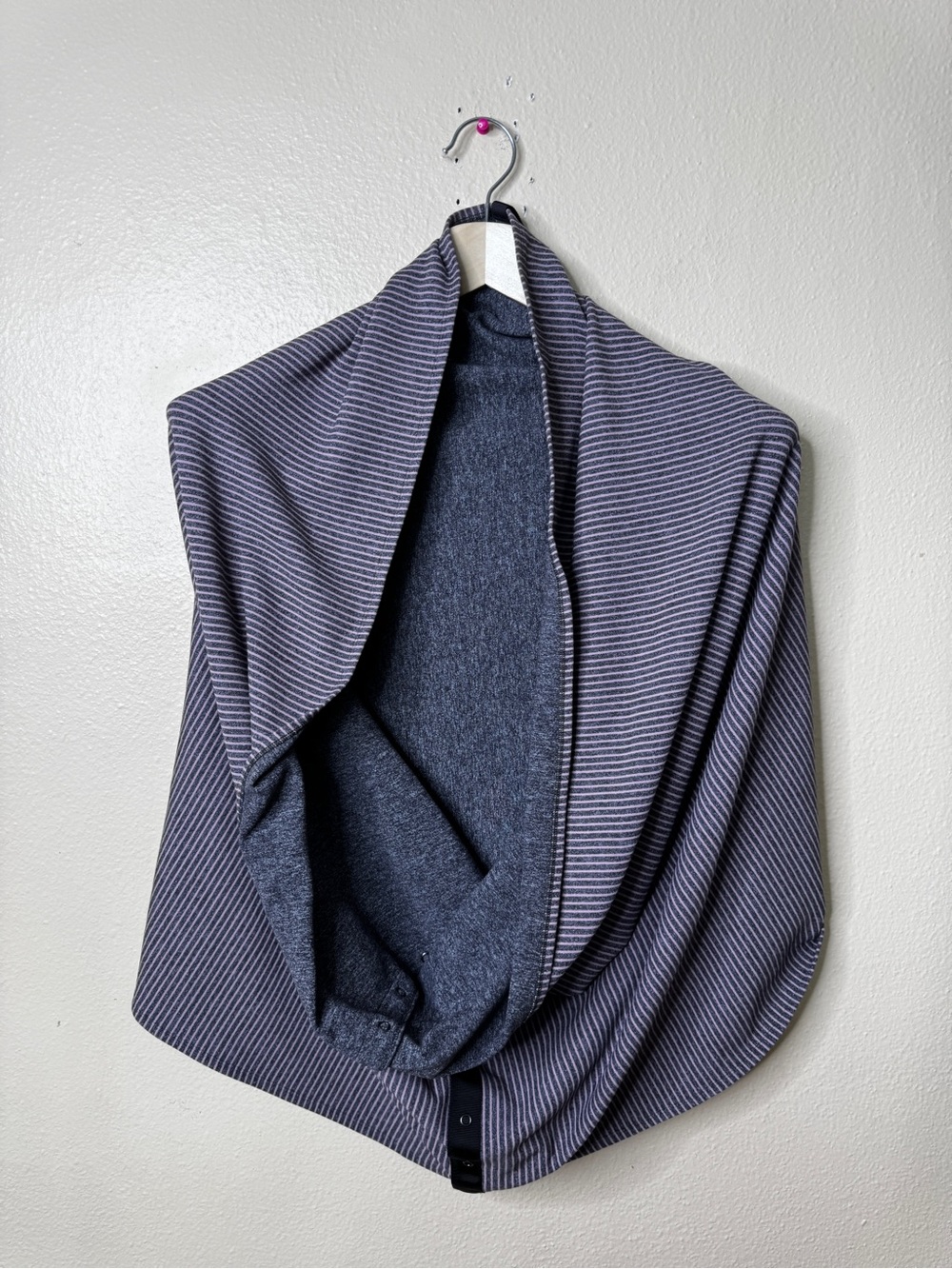 Lululemon Vinyasa Scarf Reversible Gray Pink Stripe Snap Infinity Wrap Shawl